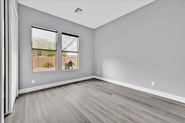 Building Photo - Summerlin West Single-Story 4 Bedroom 4.5 Bathroom Home!