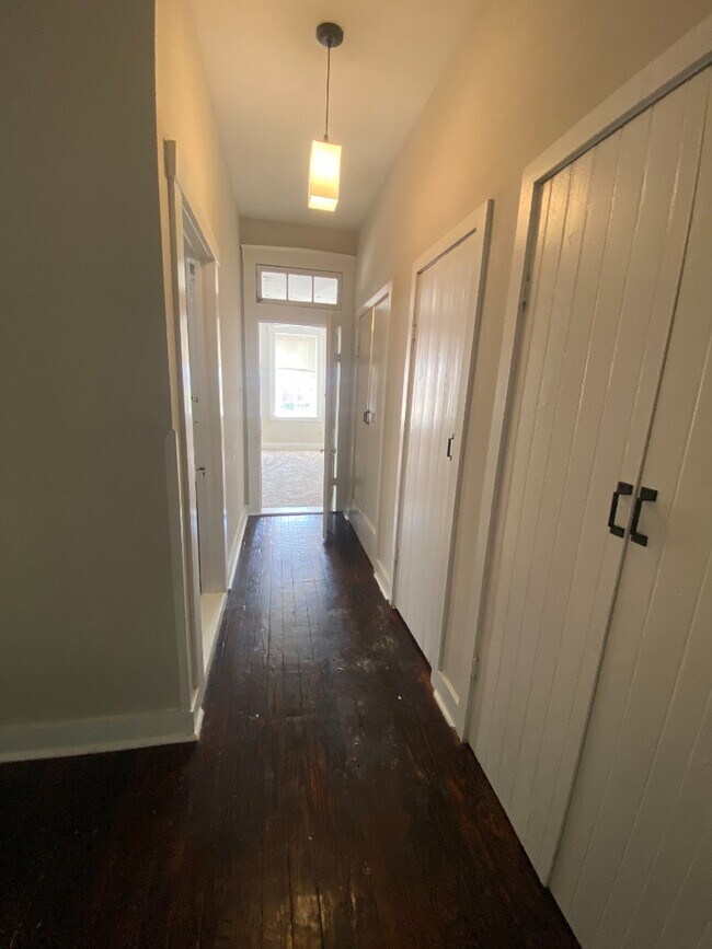 Building Photo - 917a Geyer
