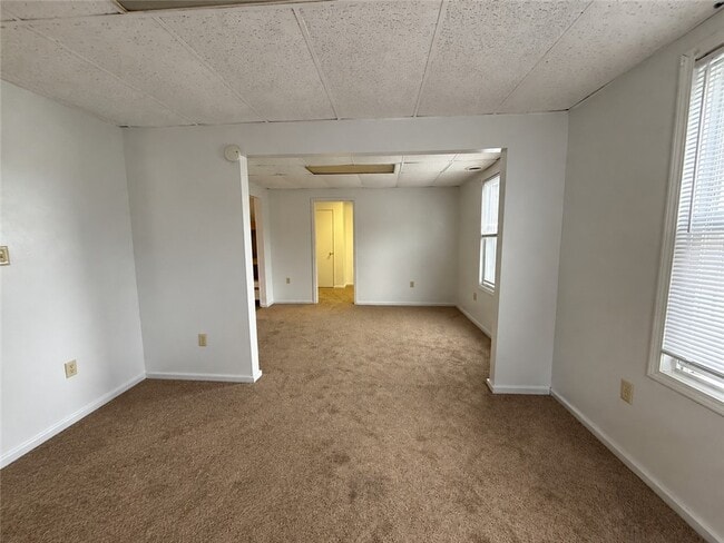 Building Photo - 138 Wall St