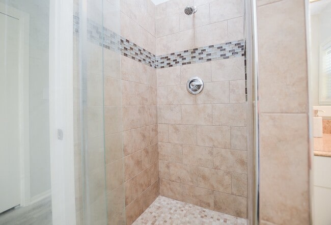 Building Photo - 1613 Mulcahy St