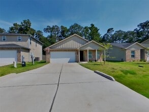 Building Photo - 15791 Del Norte Dr