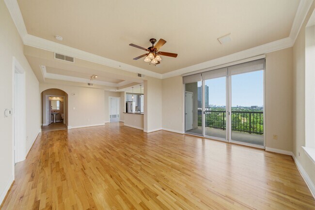 Building Photo - 3333 Allen Pkwy