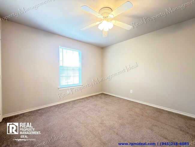 Building Photo - 916 Parkplace Ridge