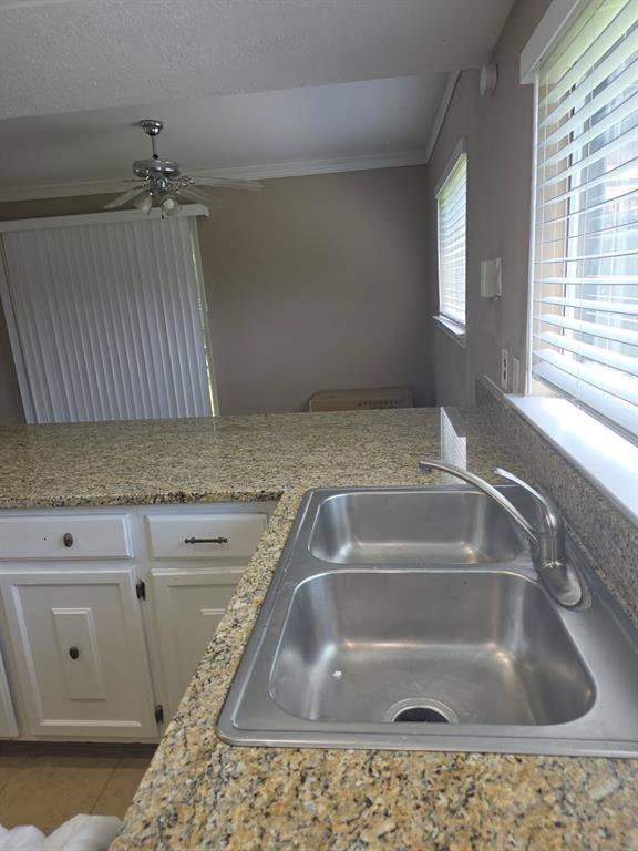 Building Photo - 16611 Quail Dale Dr