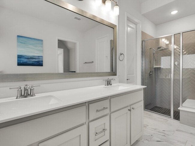 Building Photo - 439 Montrose Dr