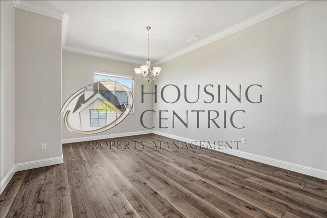 Building Photo - Executive Gated Rental with Stunning Views & Solar!