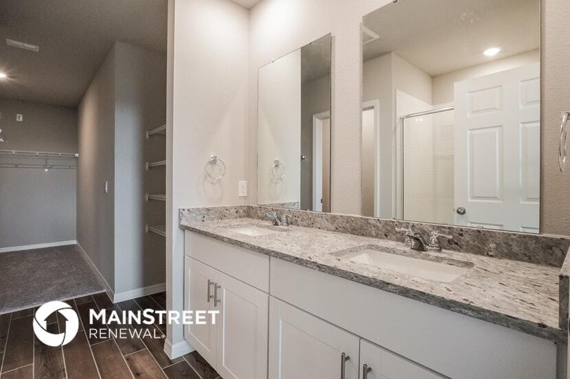 Building Photo - 3127 Bella Vista Dr