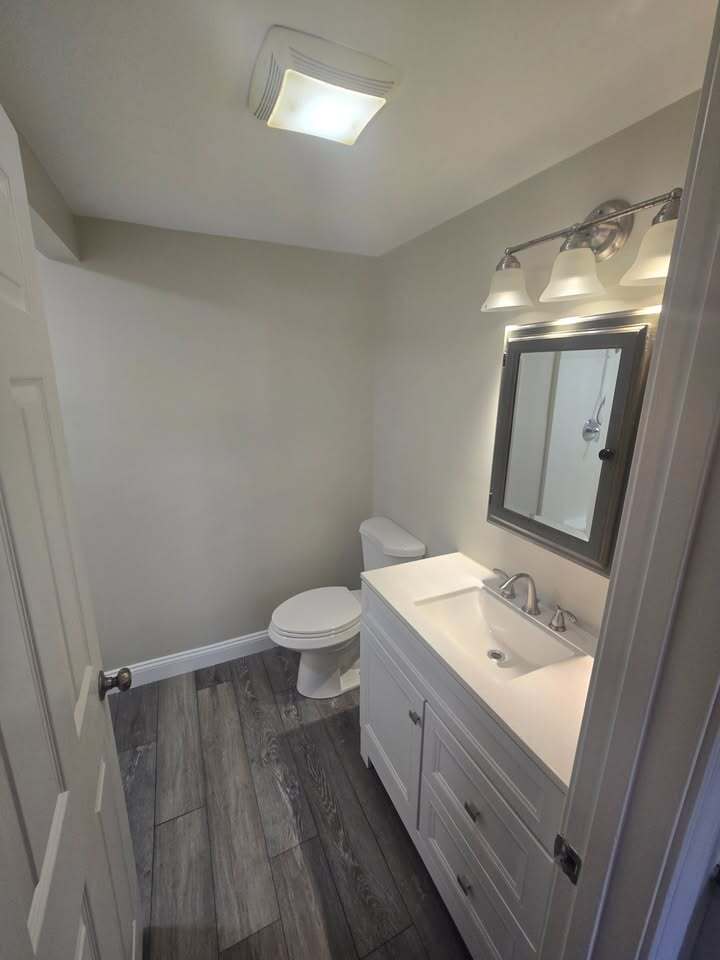 Building Photo - 625 County St