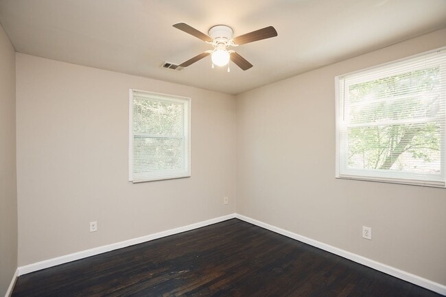 Building Photo - Bright & Spacious 3BR Home in Carroll Heights