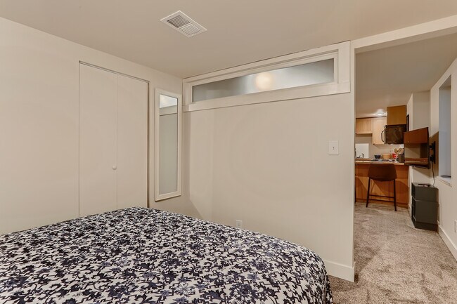 Building Photo - 1477 St Paul St