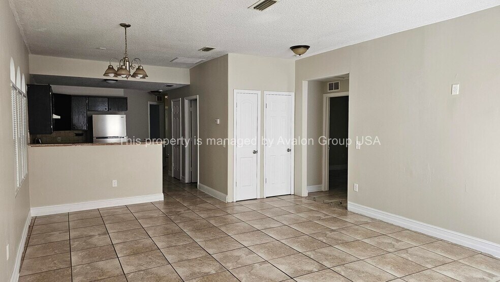 Building Photo - 2373 Broadway Ave