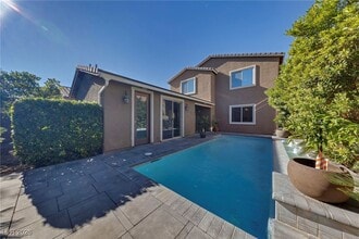 Building Photo - 1008 Solaris Glow St