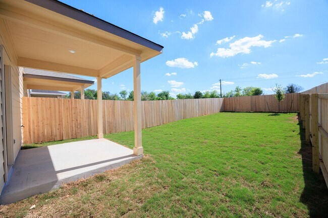 Building Photo - Modern 3-Bed, 2.5-Bath Townhome in New Bra...