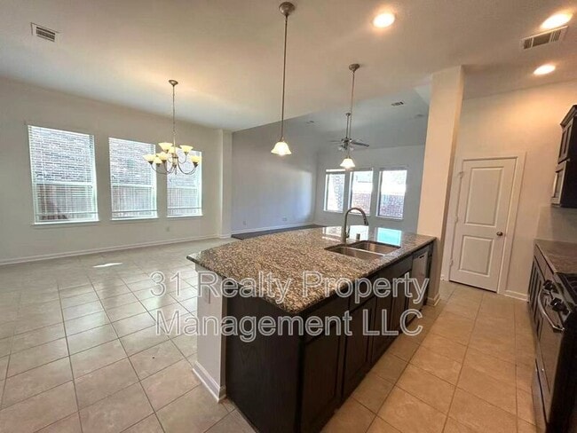 Building Photo - 1134 Alpine Dr