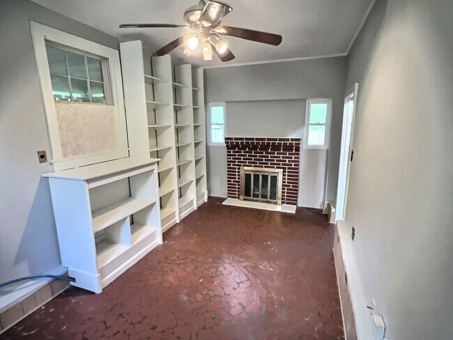 Building Photo - 3766 Friar Tuck Rd