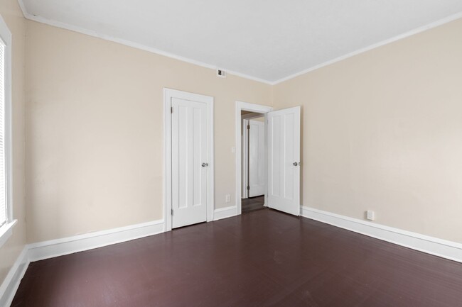 Building Photo - 874 Whitcomb Rd