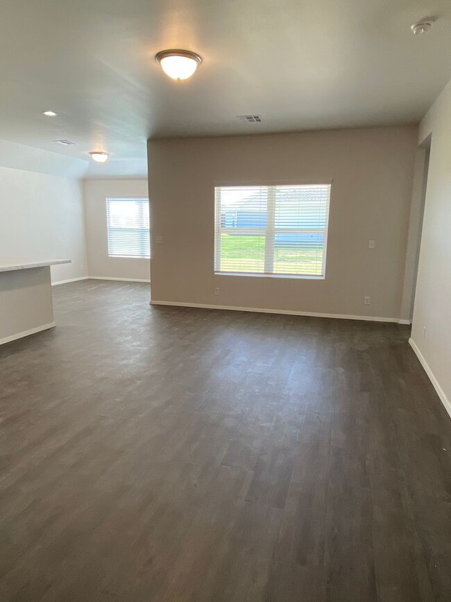 Building Photo - *Pre-leasing* Four Bedroom | Two Bath Home...