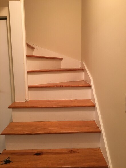 stairs - 61 W 15th St