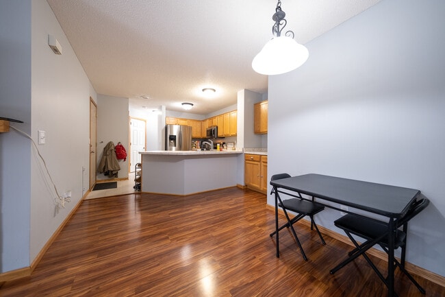 Building Photo - 17326 Lilac Ln SE