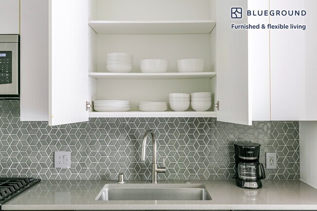 Building Photo - 2280 W El Camino Real