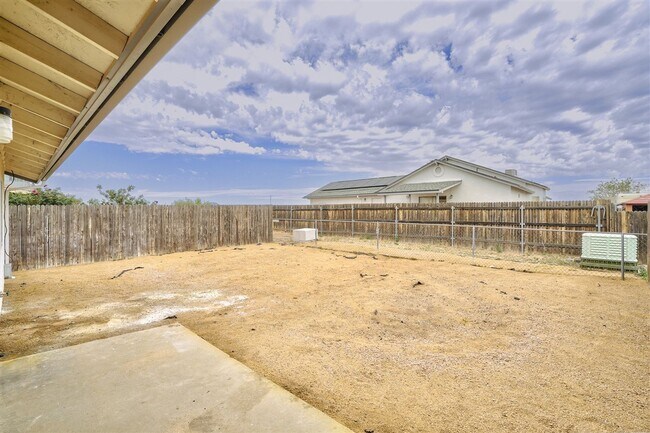 Building Photo - 7020 E Burro Ln