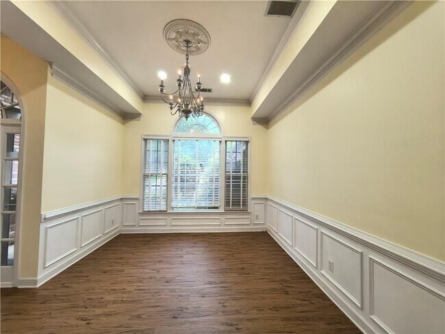Building Photo - 4009 Treemont Ln