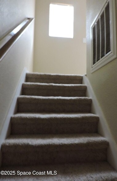 Building Photo - 765 Luminary Cir