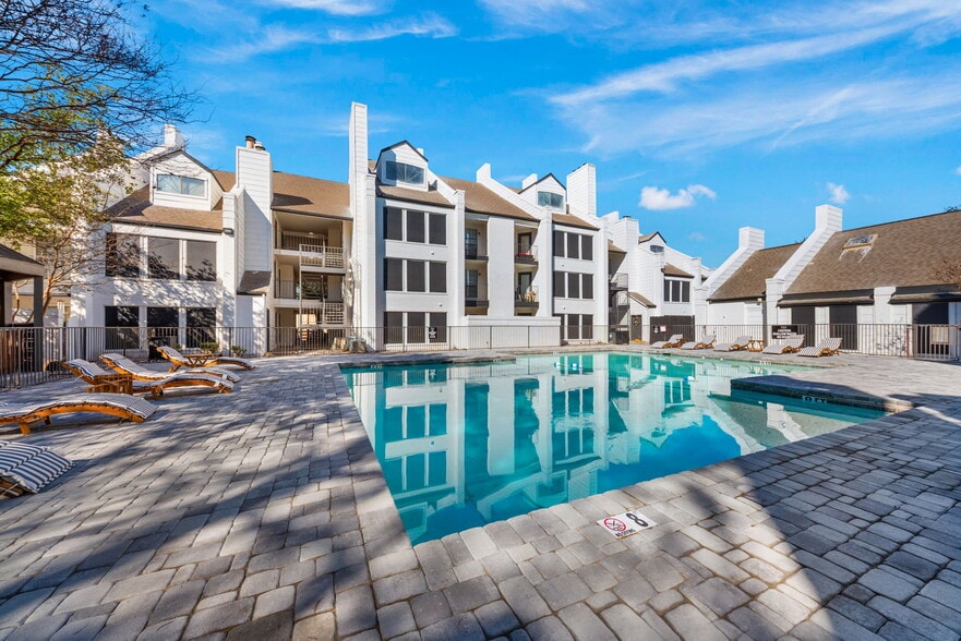 Primary Photo - Rayside Residences