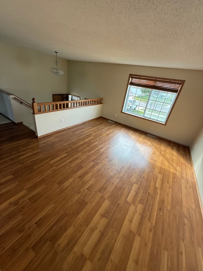 Building Photo - 6020 Bennett Ct S