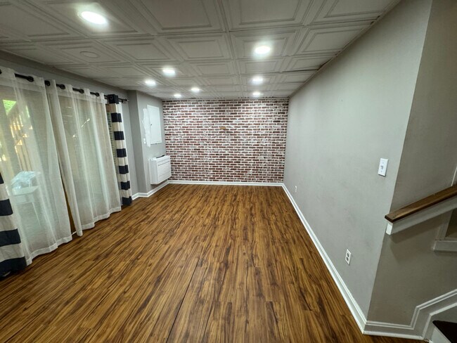 Building Photo - 5780 Flagflower Pl