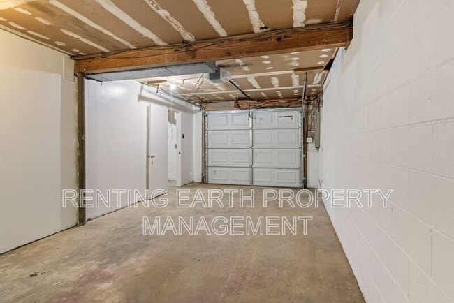 Building Photo - 600 Westwood Ave