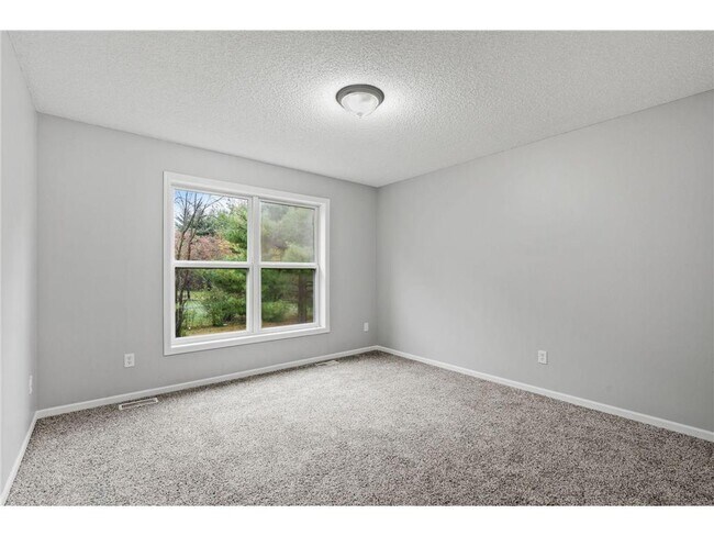 Building Photo - 2117 Vermillion Curve