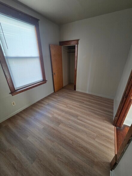 Building Photo - 3917 Fir St