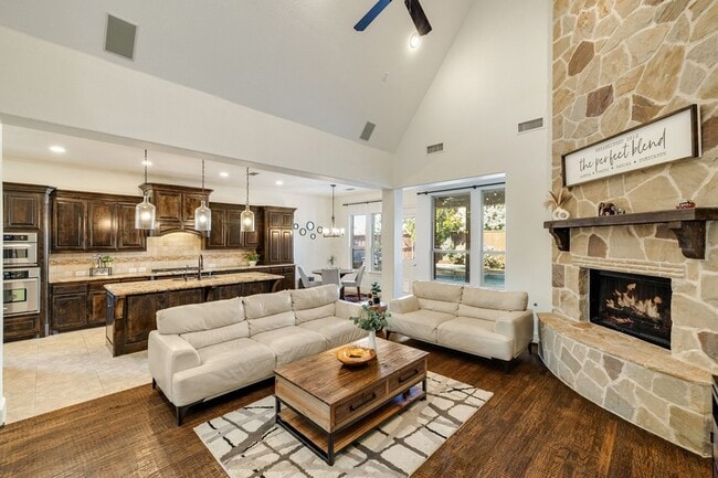 Building Photo - 7944 Cherry Springs Ct