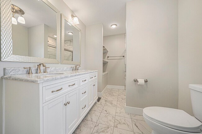 Building Photo - Beautiful Home in Ponca Hills