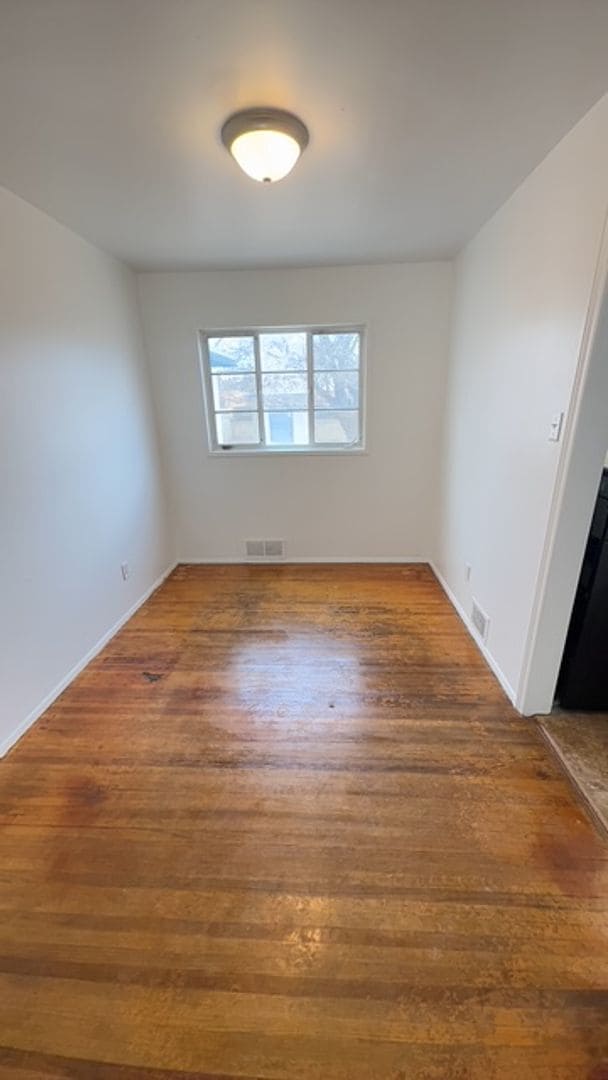 Building Photo - Centrally located in the NE Heights 4 bedroom, 1 3/4 Bath 1900 square feet.