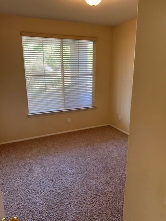 Building Photo - worthington