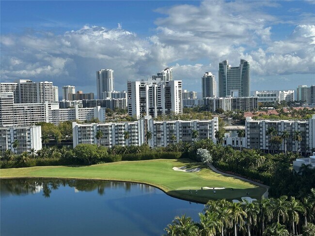 Building Photo - 1755 E Hallandale Beach Blvd