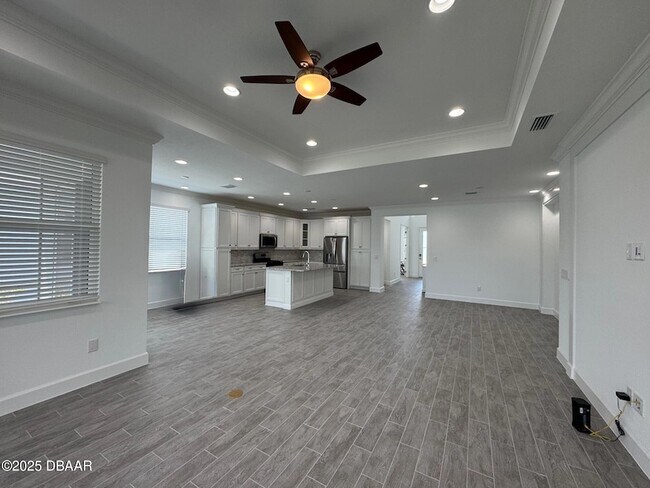 Building Photo - 725 Margaritaville Ave