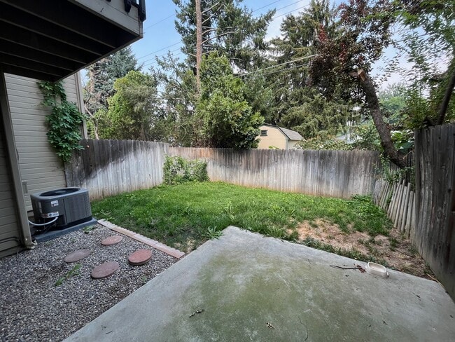 Building Photo - 362 E Elwood Ln