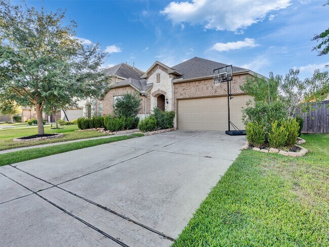 Primary Photo - 11119 Mineral Island Ln