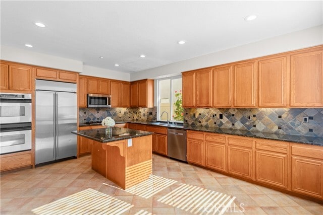 Building Photo - 5356 Charlotta Dr