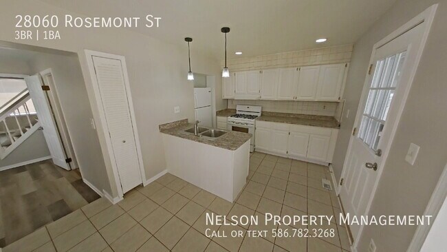 Building Photo - 28060 Rosemont St