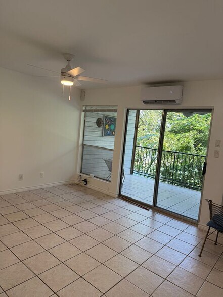 Primary Photo - 1214 Barton Hills Dr