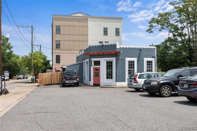 Building Photo - 1508 W Leigh St