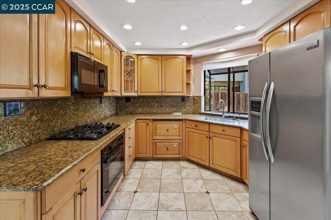 Building Photo - 1156 Tiffany Ln