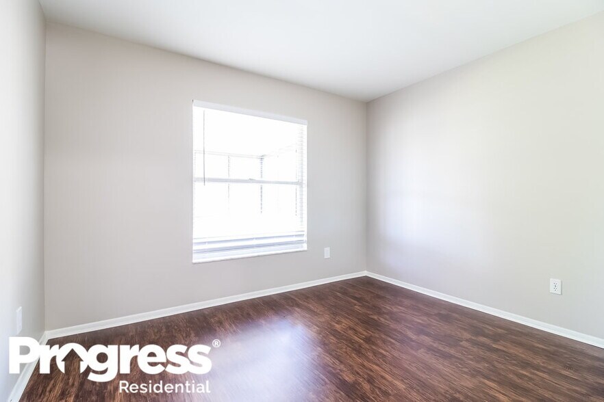 Building Photo - 2645 Annhurst Ave