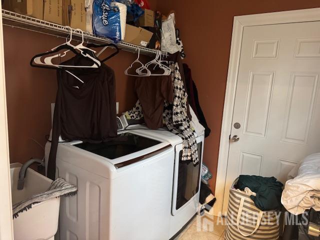 Building Photo - 57 Ray St