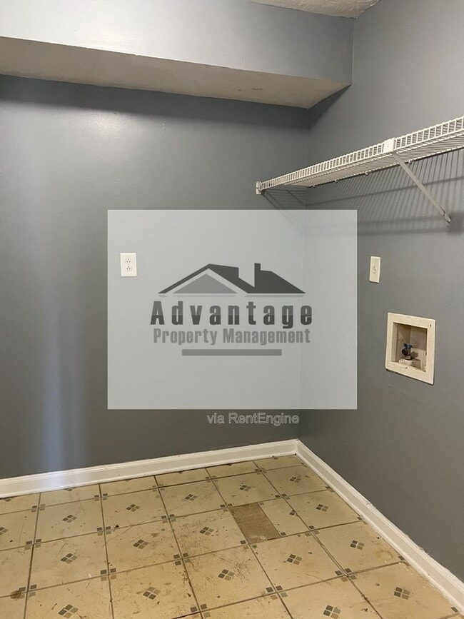 Building Photo - 9449 Cypress Ln