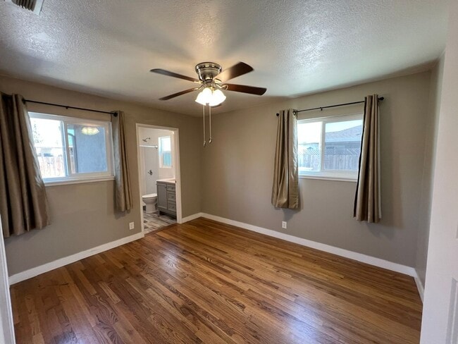 Building Photo - 3-bedroom single story in Turlock!